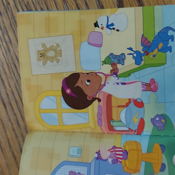 Disney Doc McStuffins Tiny Look & Find Book - Picture 7 of 12
